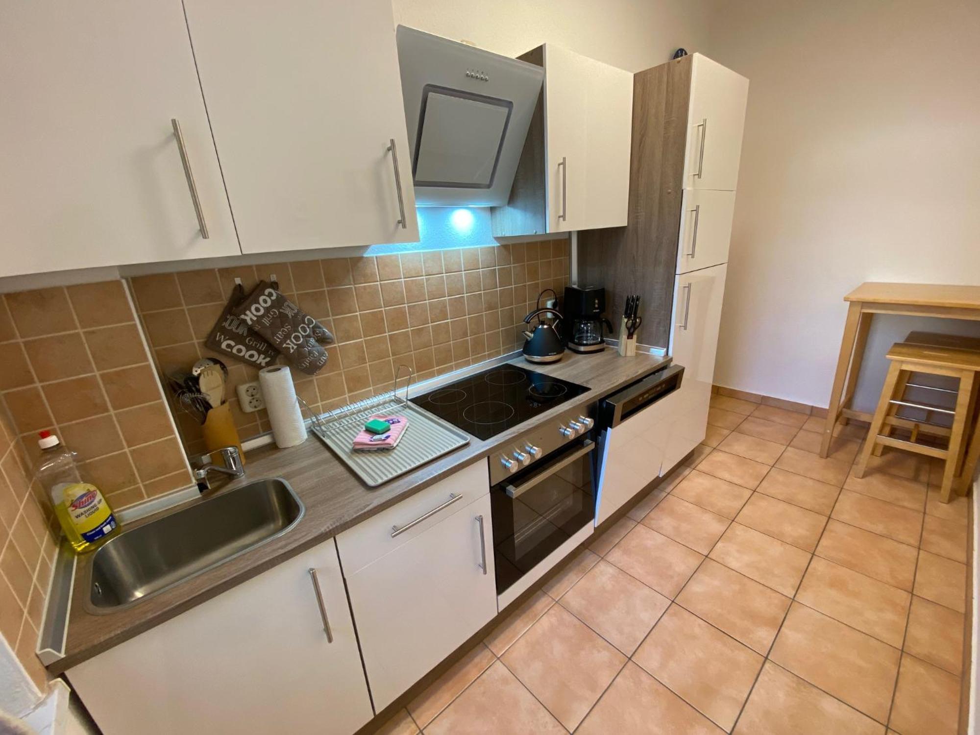 Zur Schleuse - Ferienwohnung Bis 6 Personen Mit Gem Garten Rostock Esterno foto